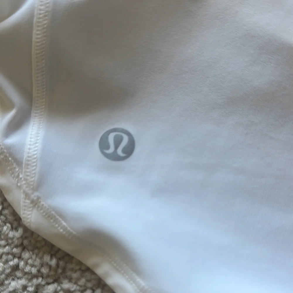 Lululemon, Sculpt tank top, white, size 10 - Picture 4 of 4